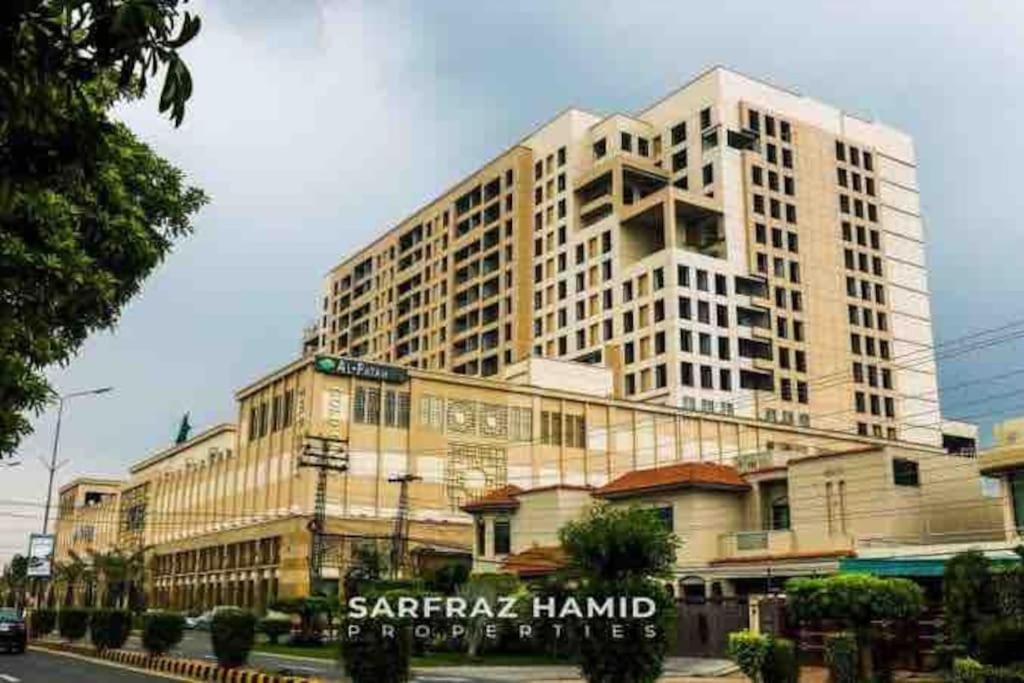 Sunset Luxury Gold Crest Mall Residency Lahore Exterior foto